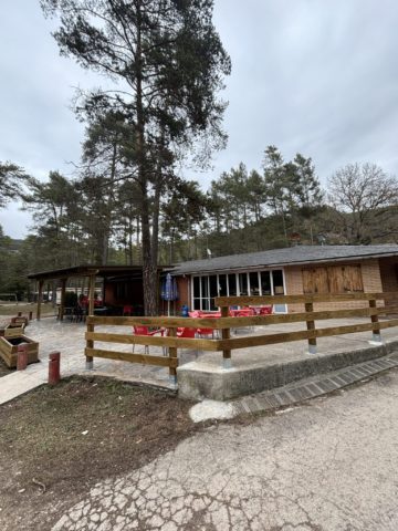 Jordi Giribets Montal subministra fusta tractada per càmpins i espais naturals